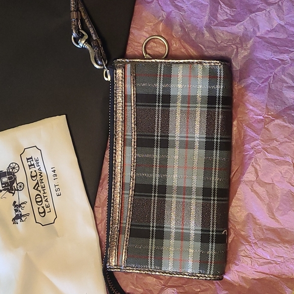 Coach satchel and wristlet - Picture 7 of 8